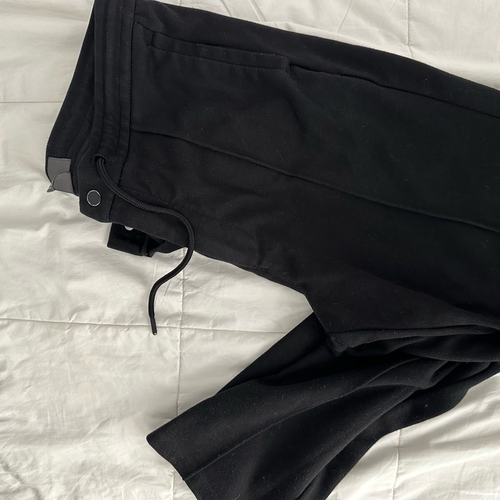 H&M Men's Classic Black Joggers